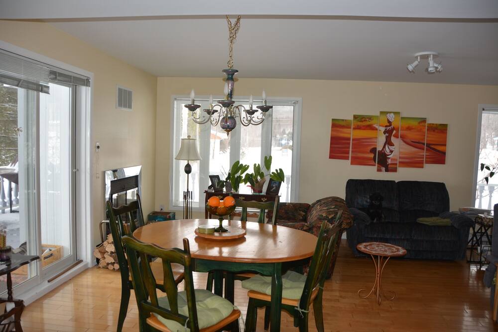 Photo of Livingroom in Sainte Rose du Nord