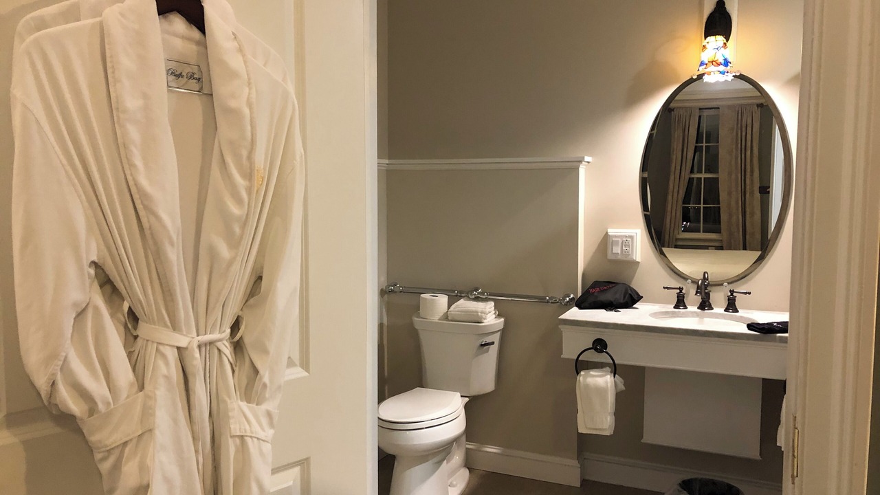 Photo of Bathroom in Beacon