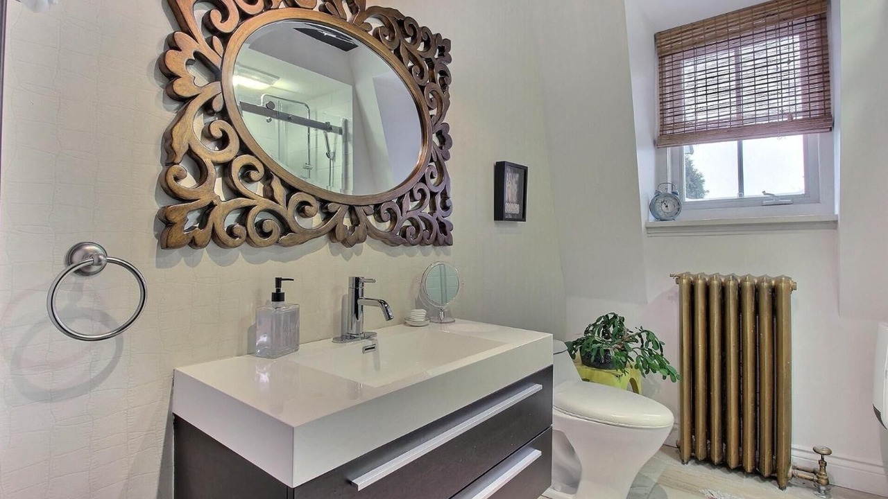 Photo of Bathroom in Saint-Leon-de-Standon