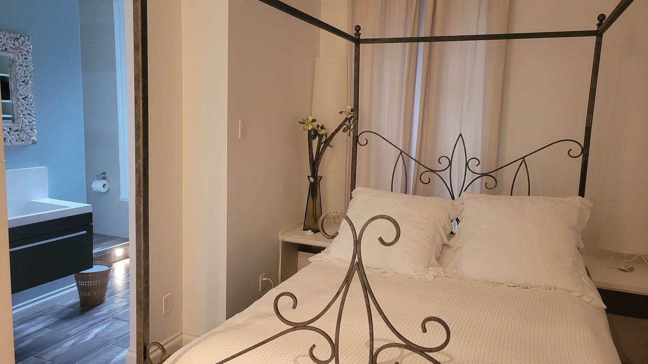 Photo of Bedroom in Saint-Leon-de-Standon