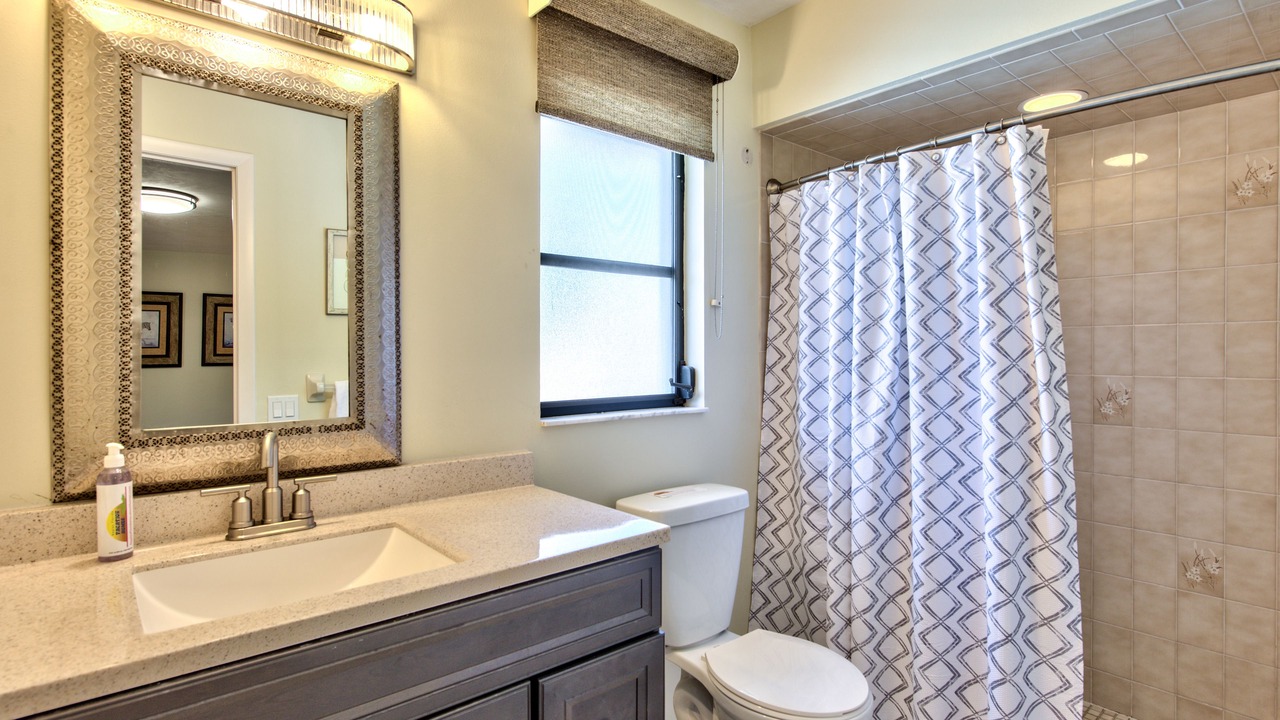 Photo of Bathroom in Naples Park