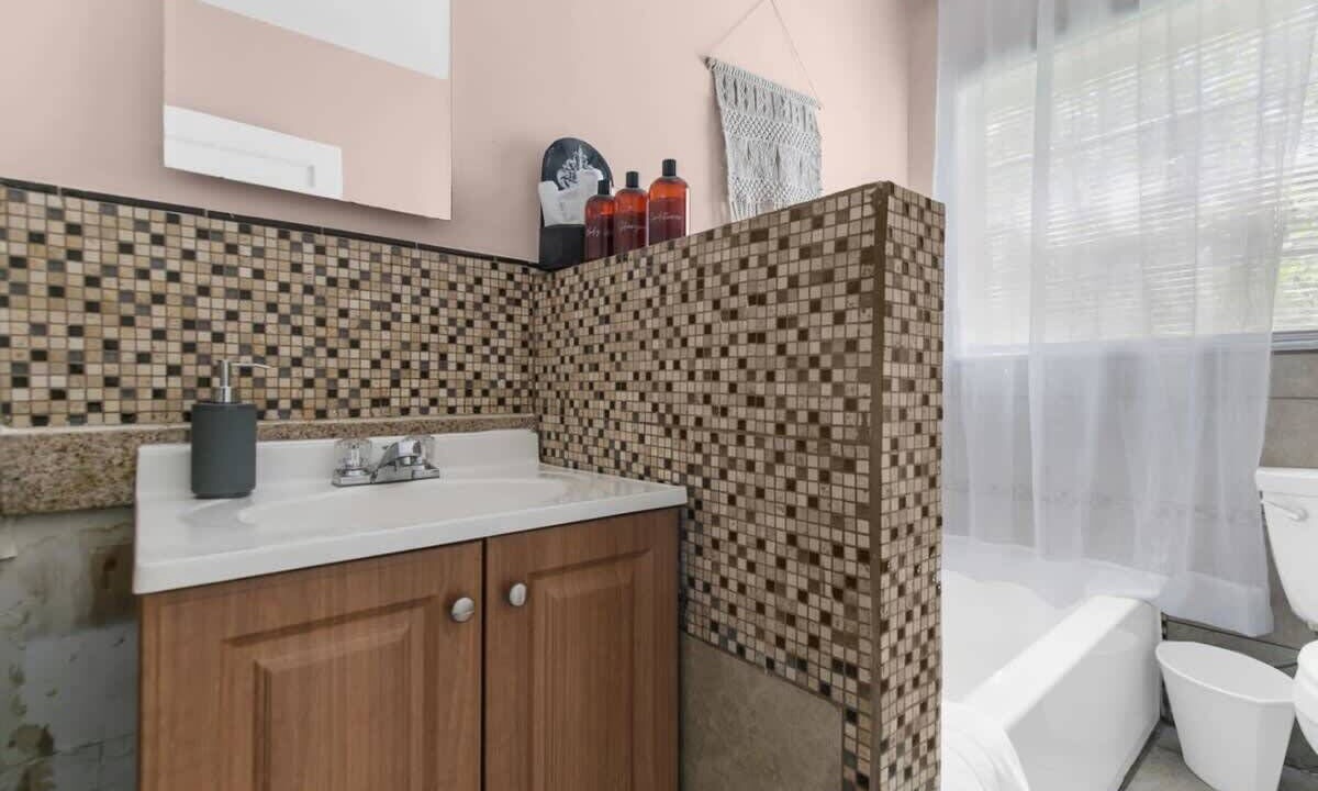 Photo of Bathroom in Shannon