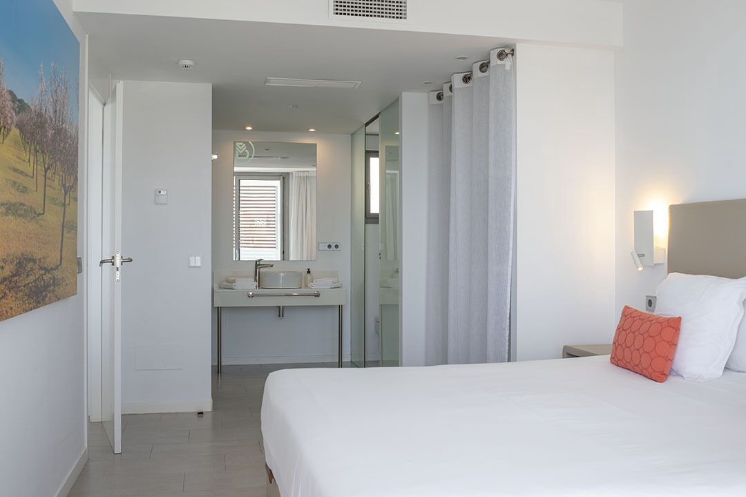 Photo of Bedroom in Figueretas