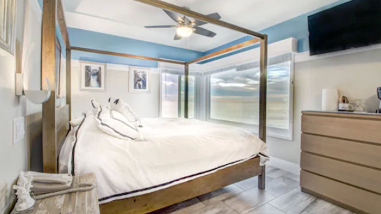 Photo of Bedroom in Sunset Cliffs