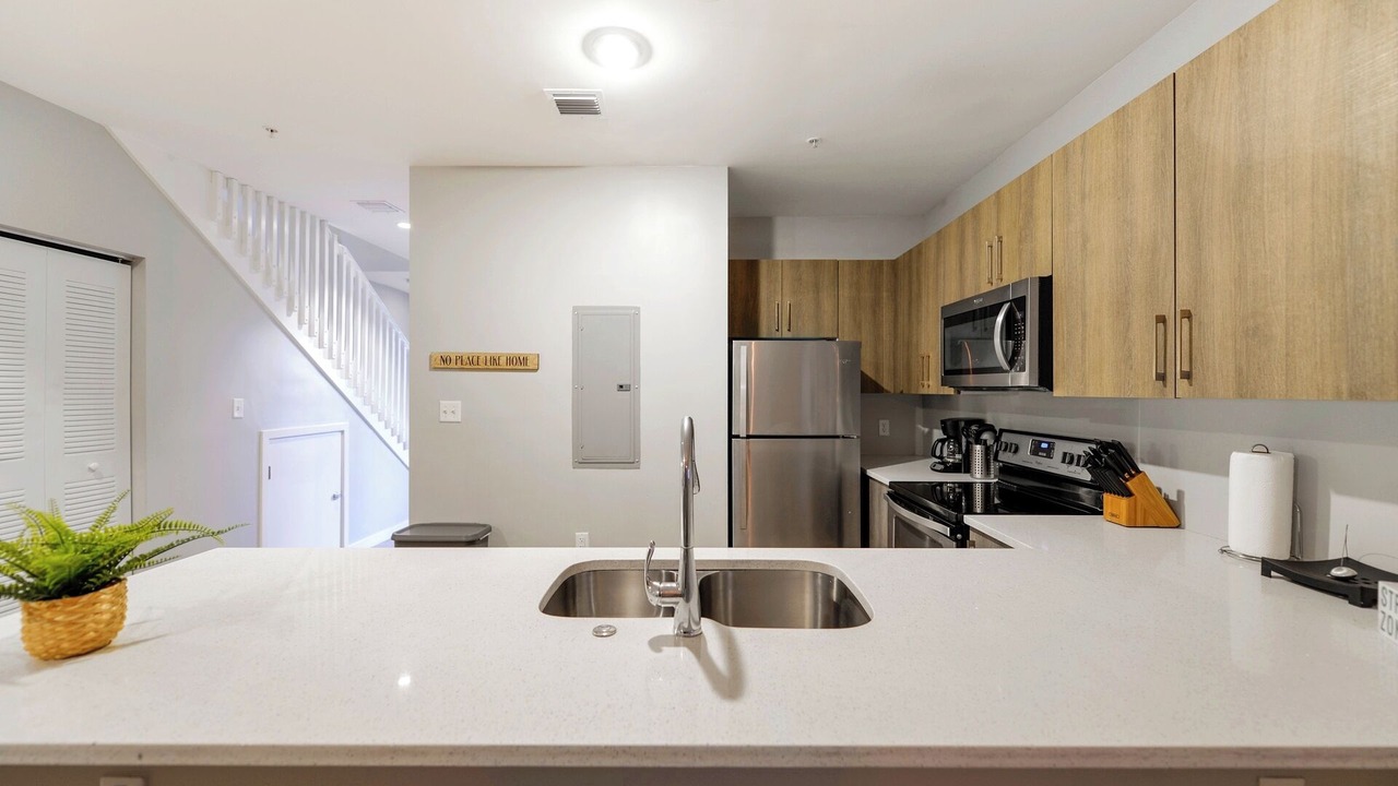 Photo of Kitchen in Golden Glades