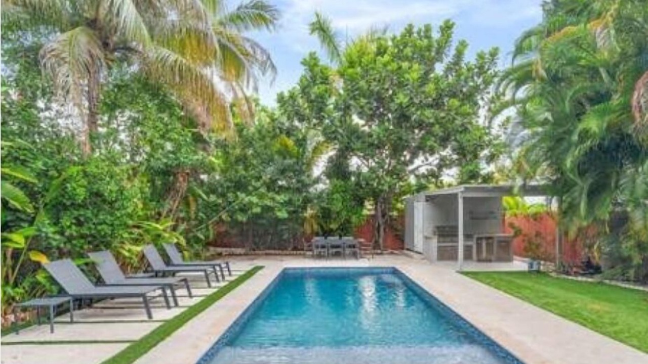 Photo of Outdoor in Northeast Miami