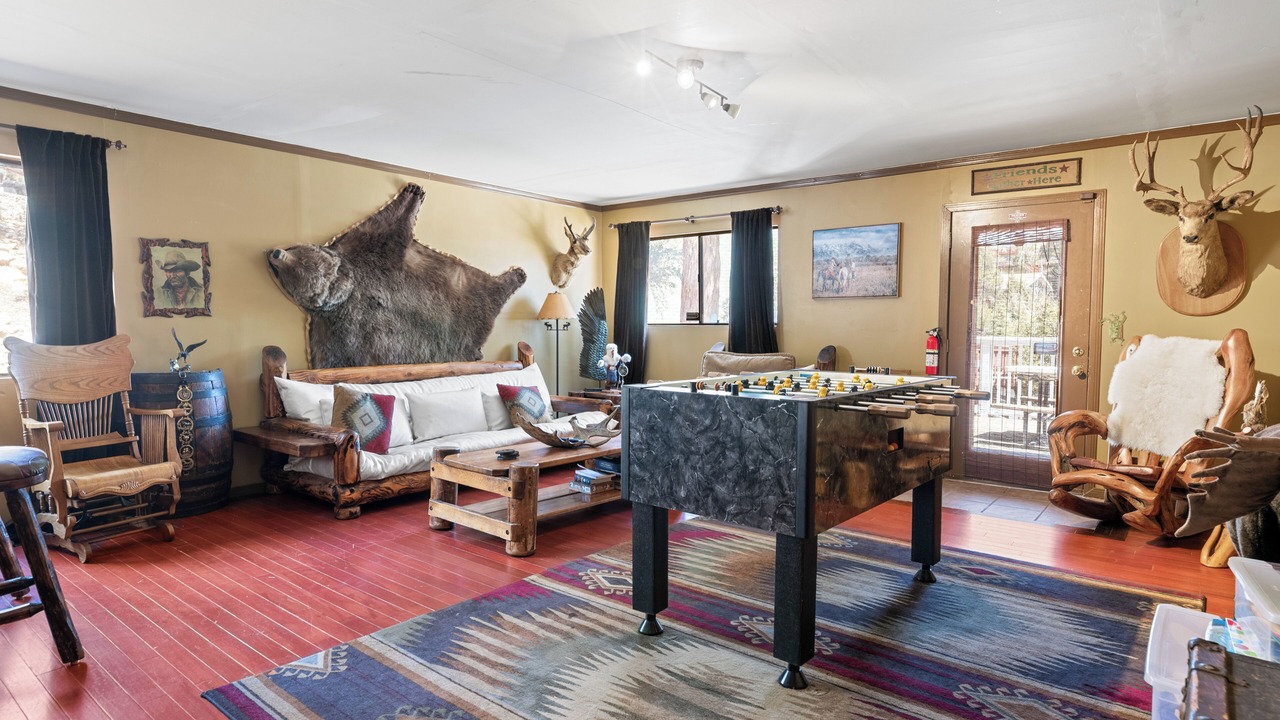 Photo of Livingroom in Whispering Forest