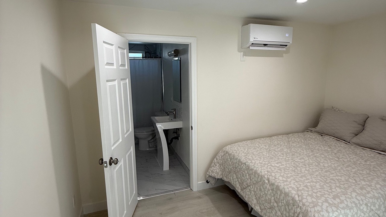 Photo of Bedroom in Koreatown