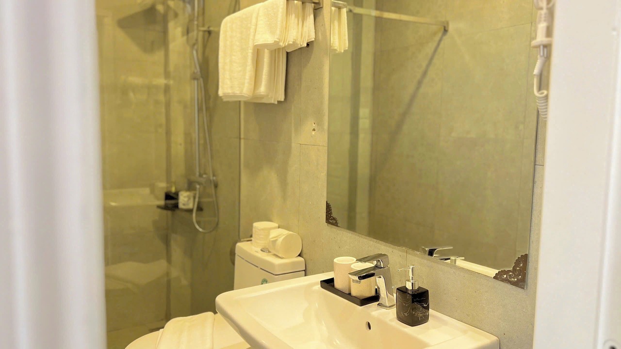 Photo of Bathroom in Hang Bai
