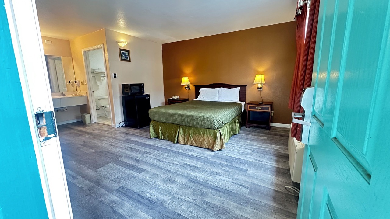 Photo of Bedroom in Watsonville