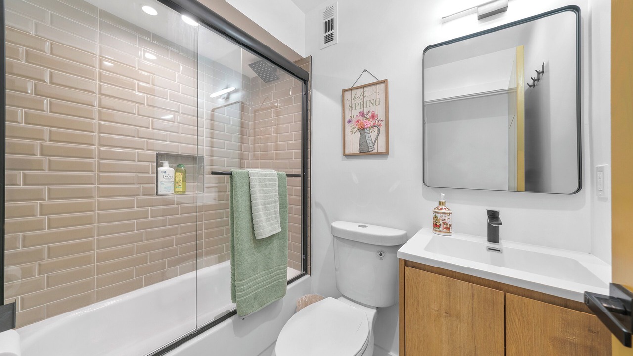 Photo of Bathroom in Rampart Village
