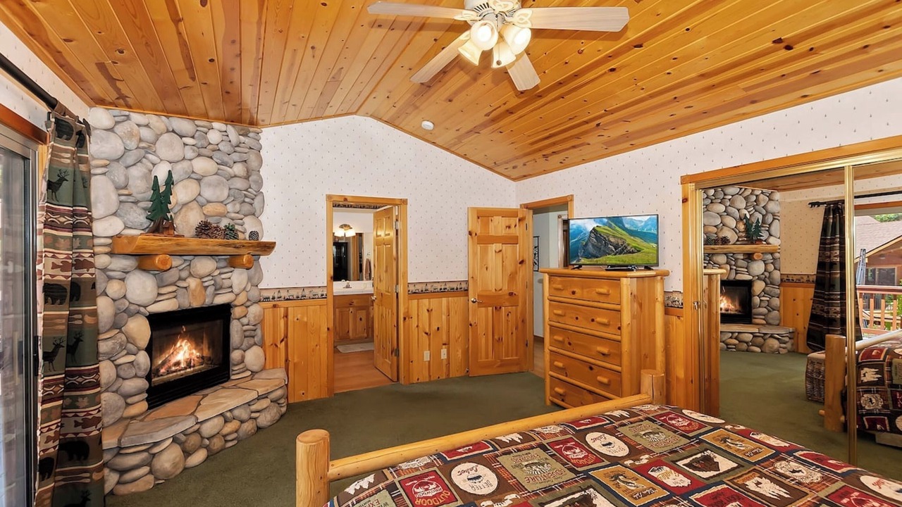 Photo of Livingroom in Eagle Mountain Estates
