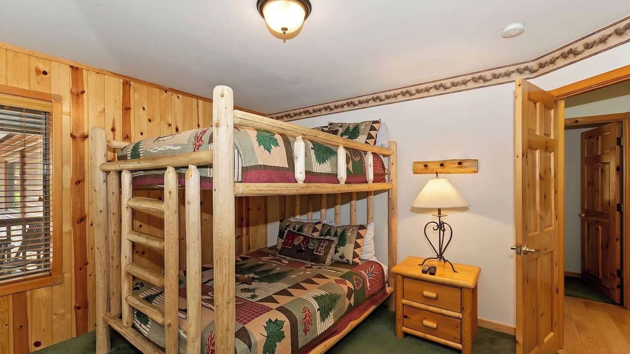 Photo of Livingroom in Eagle Mountain Estates