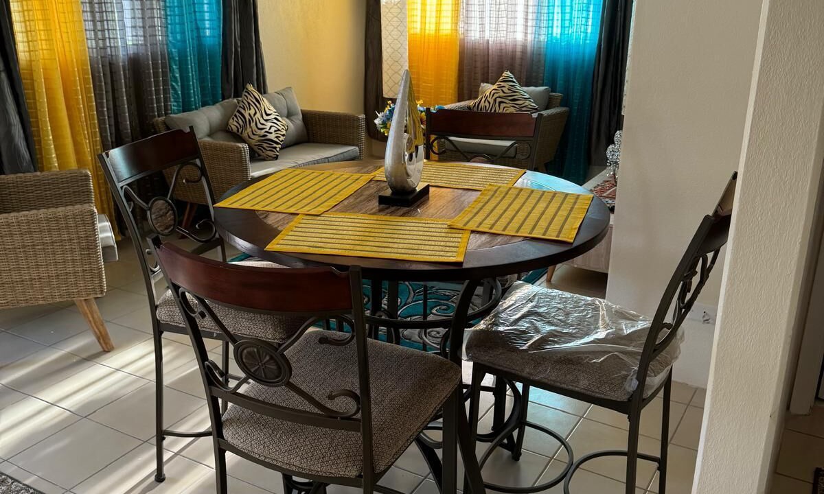 Photo of Livingroom in Nassau