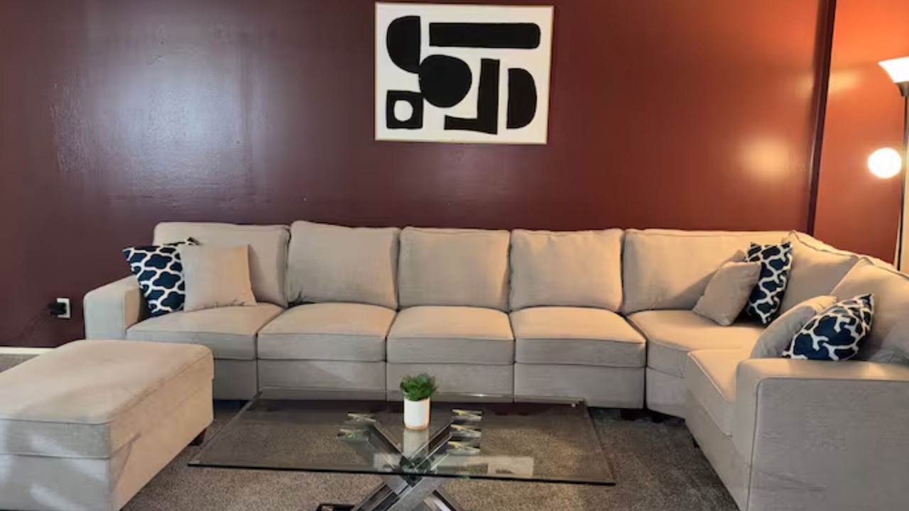 Photo of Livingroom in La Brea