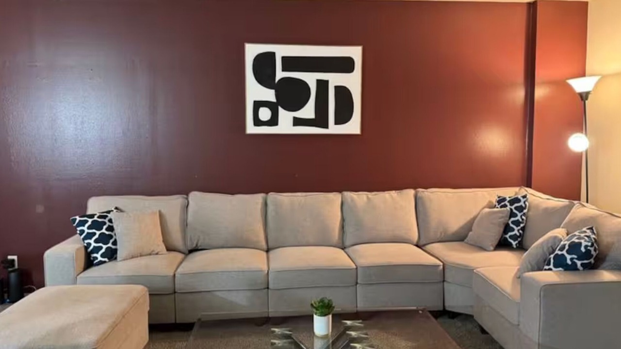 Photo of Livingroom in La Brea