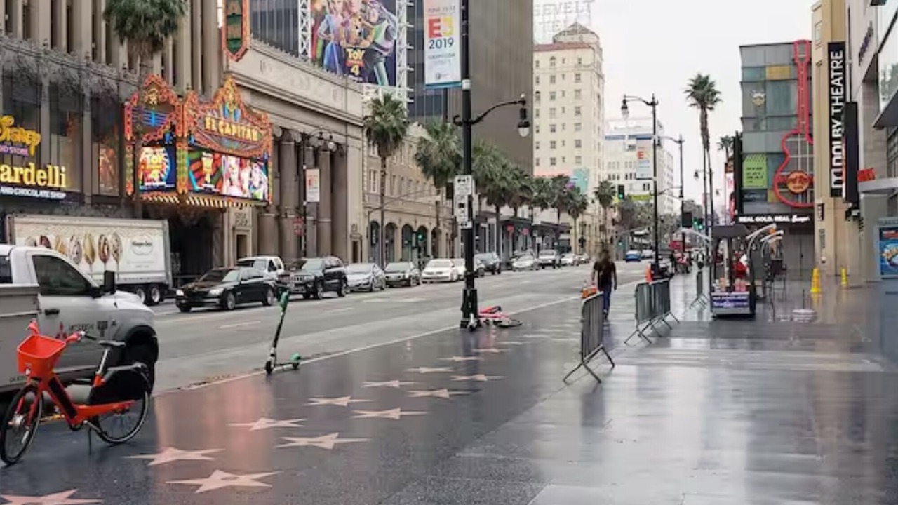 Photo of Others in La Brea