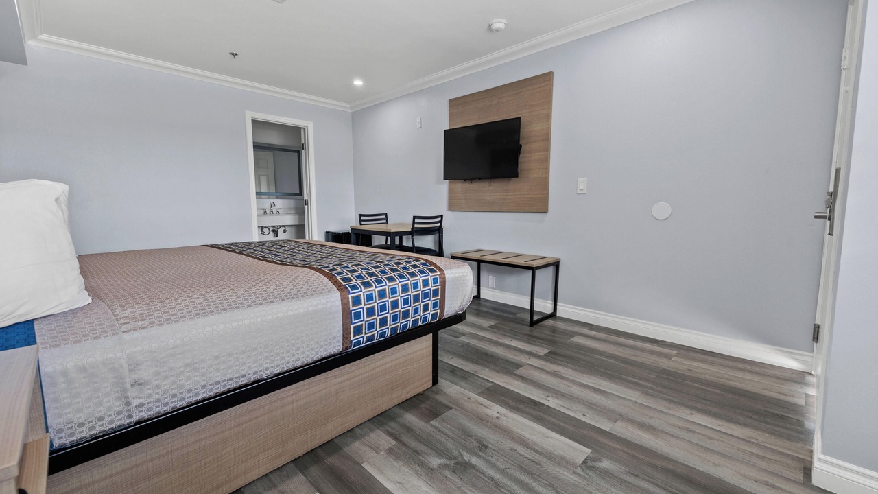 Photo of Bedroom in Downey