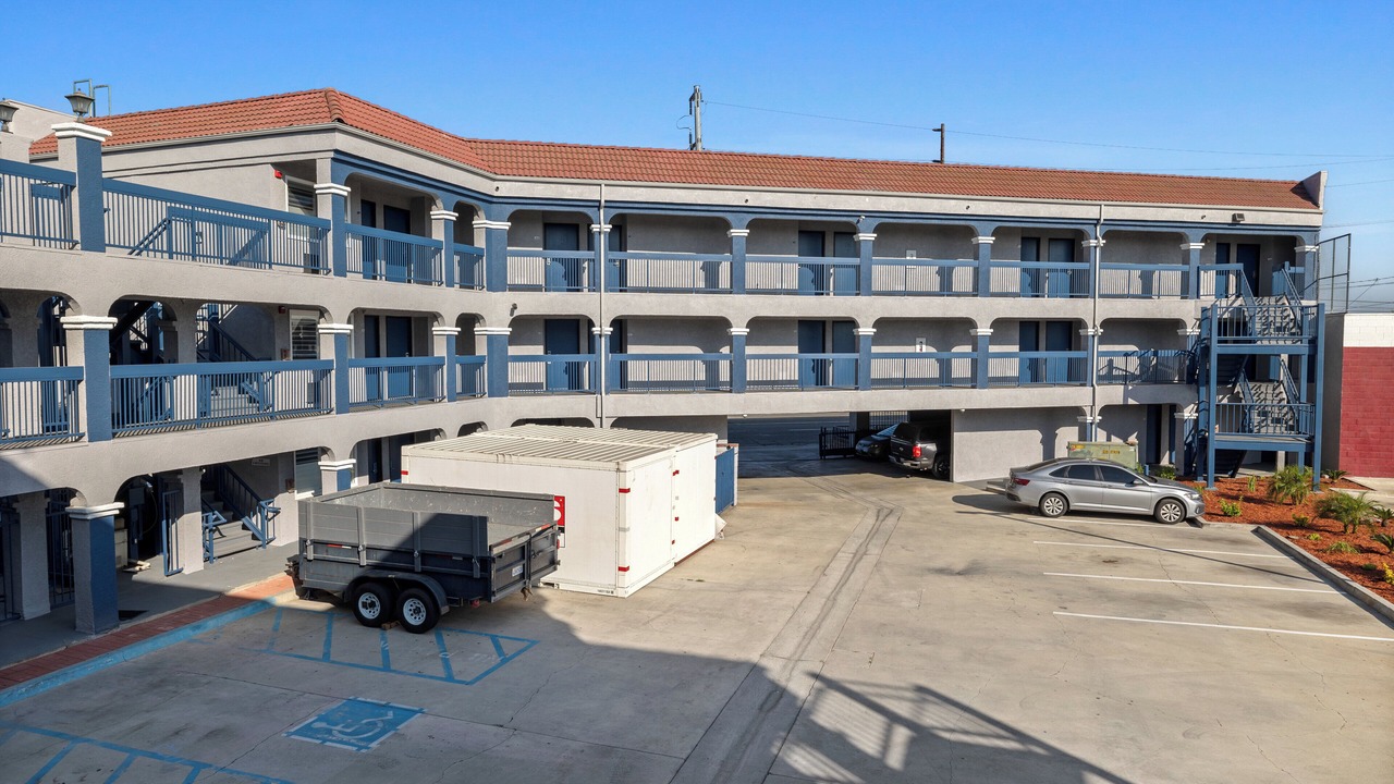 Photo of Outdoor in Downey
