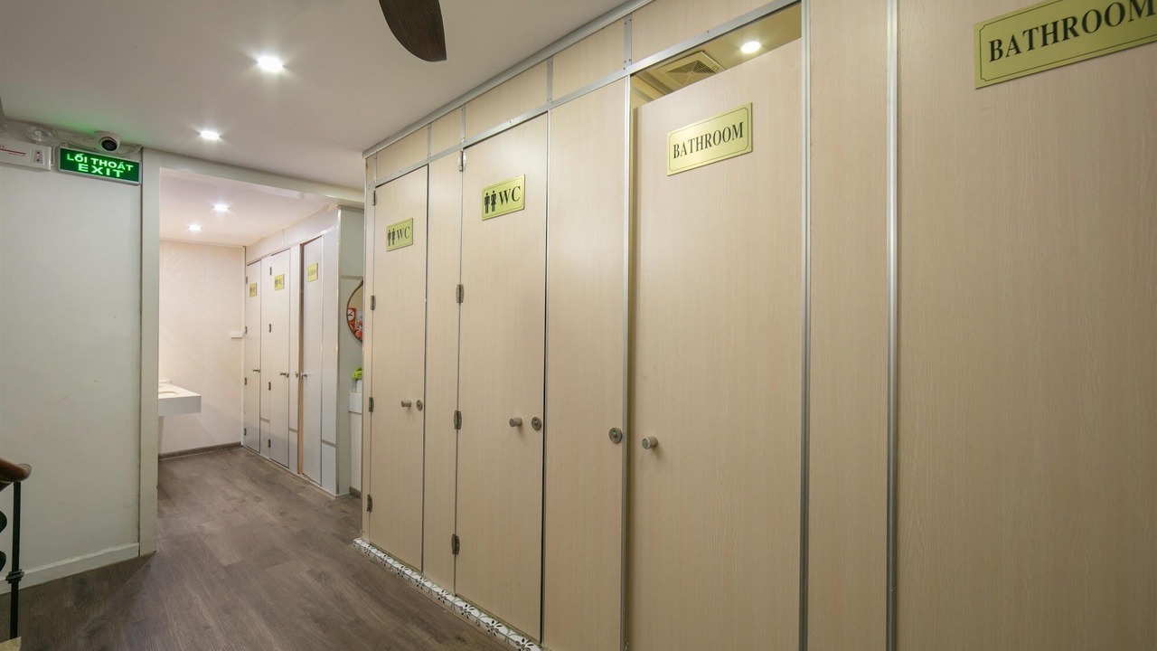 Photo of Bathroom in Hang Buom