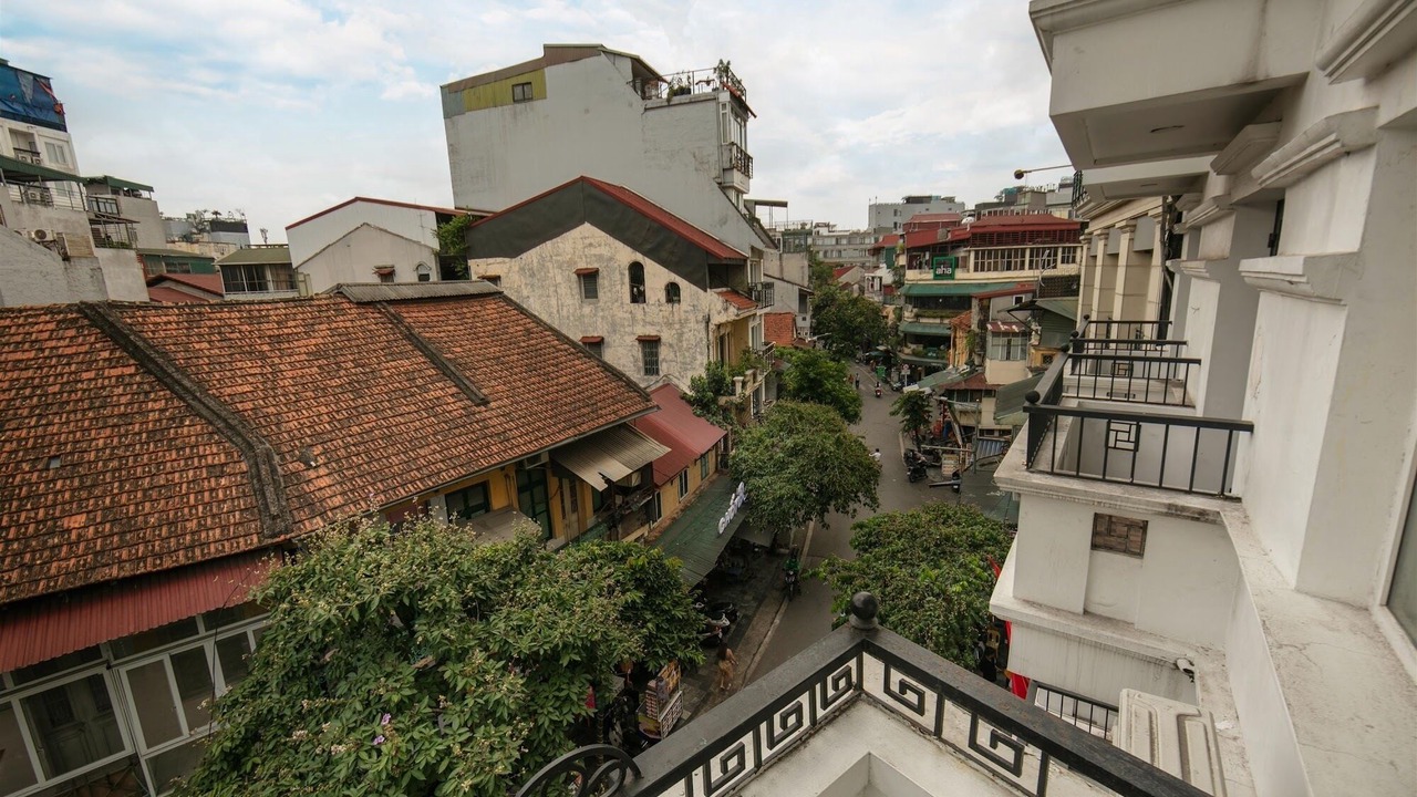 Photo of Patio Balcony in Hang Buom