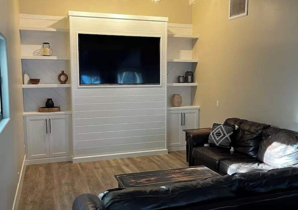 Photo of Livingroom in North Tustin