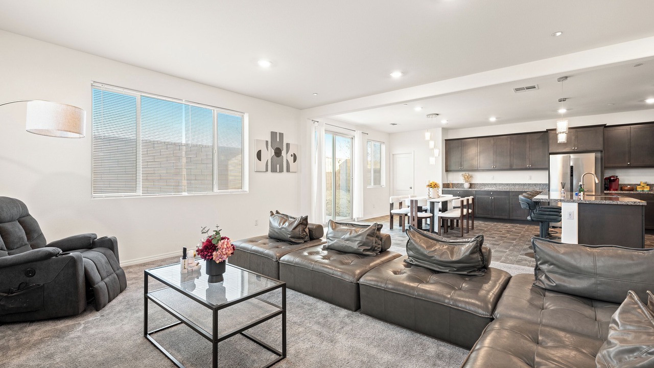 Photo of Livingroom in Ontario