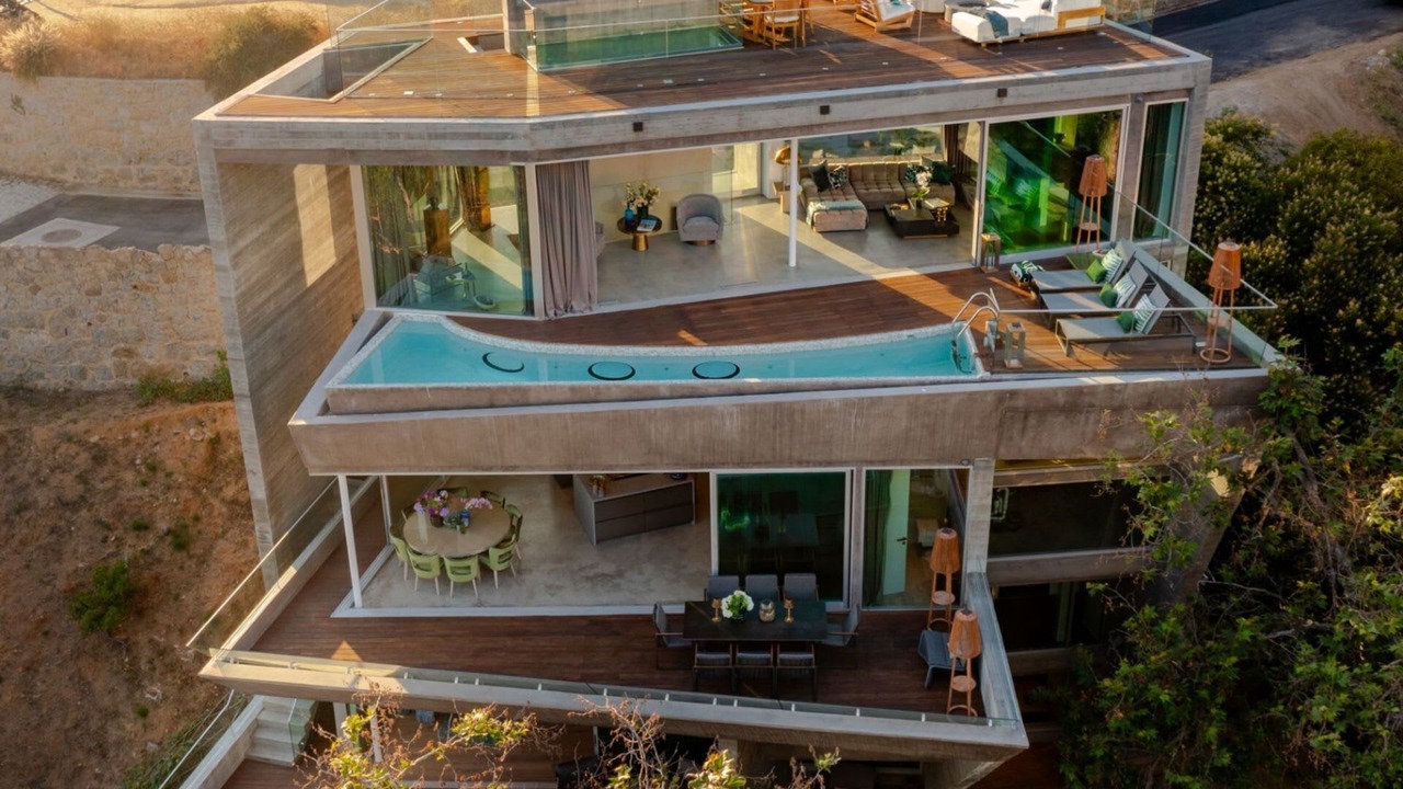 Photo of Outdoor in Beachwood Canyon