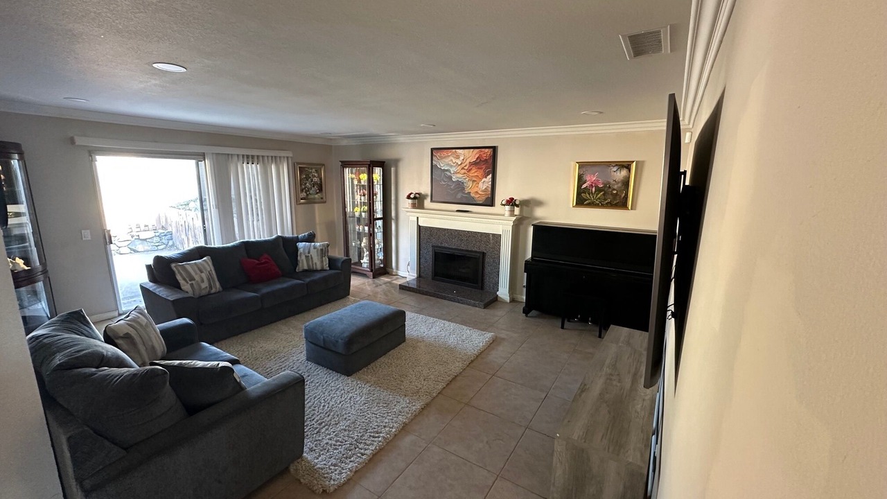 Photo of Livingroom in Lake Forest