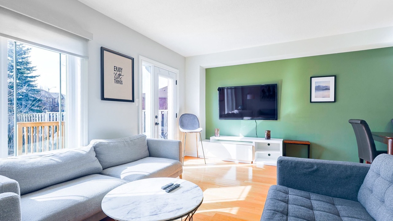 Photo of Livingroom in Vaughan