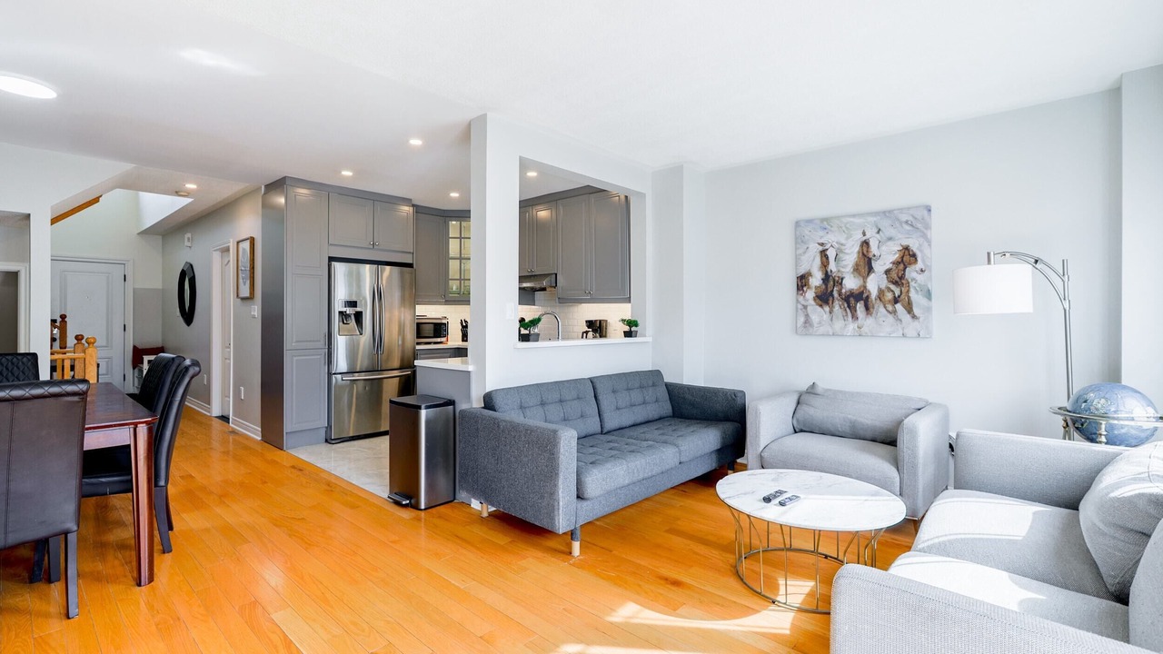 Photo of Livingroom in Vaughan