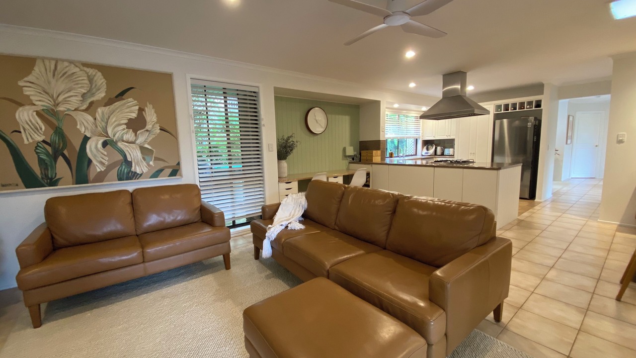 Photo of Livingroom in Kenmore Hills