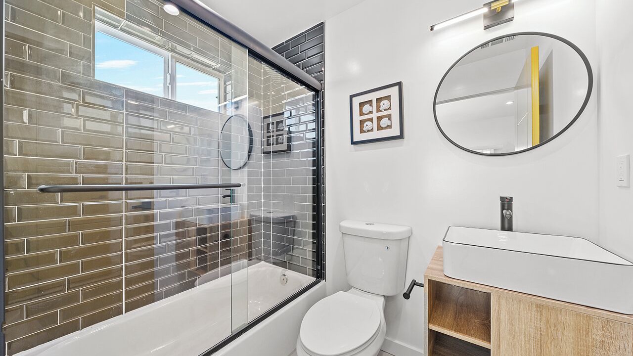 Photo of Bathroom in Rampart Village
