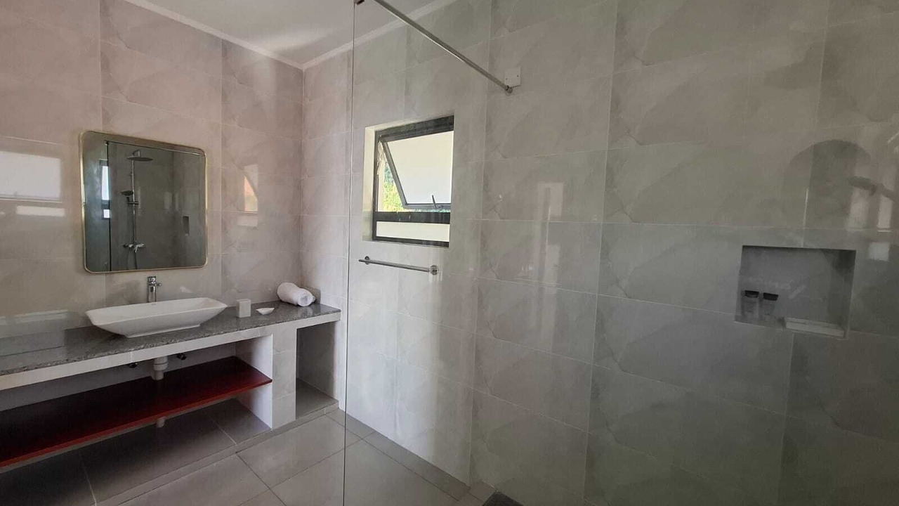 Photo of Bathroom in Glacis