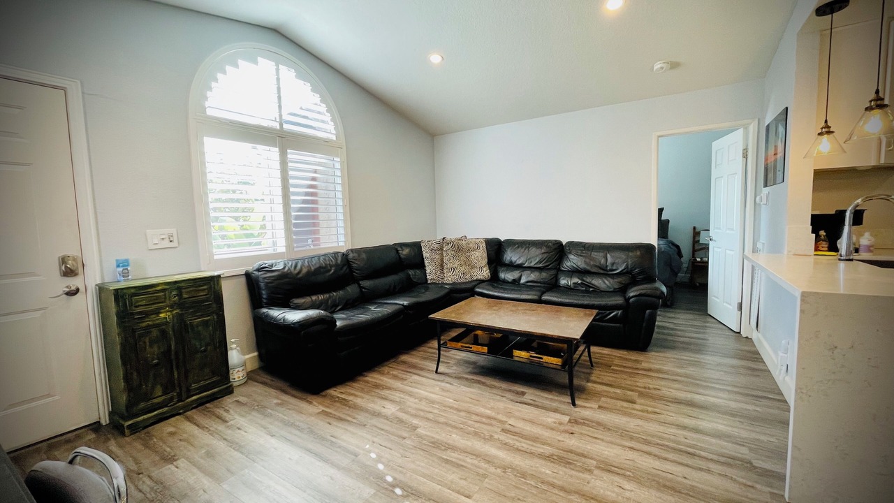 Photo of Livingroom in Rancho Santa Margarita