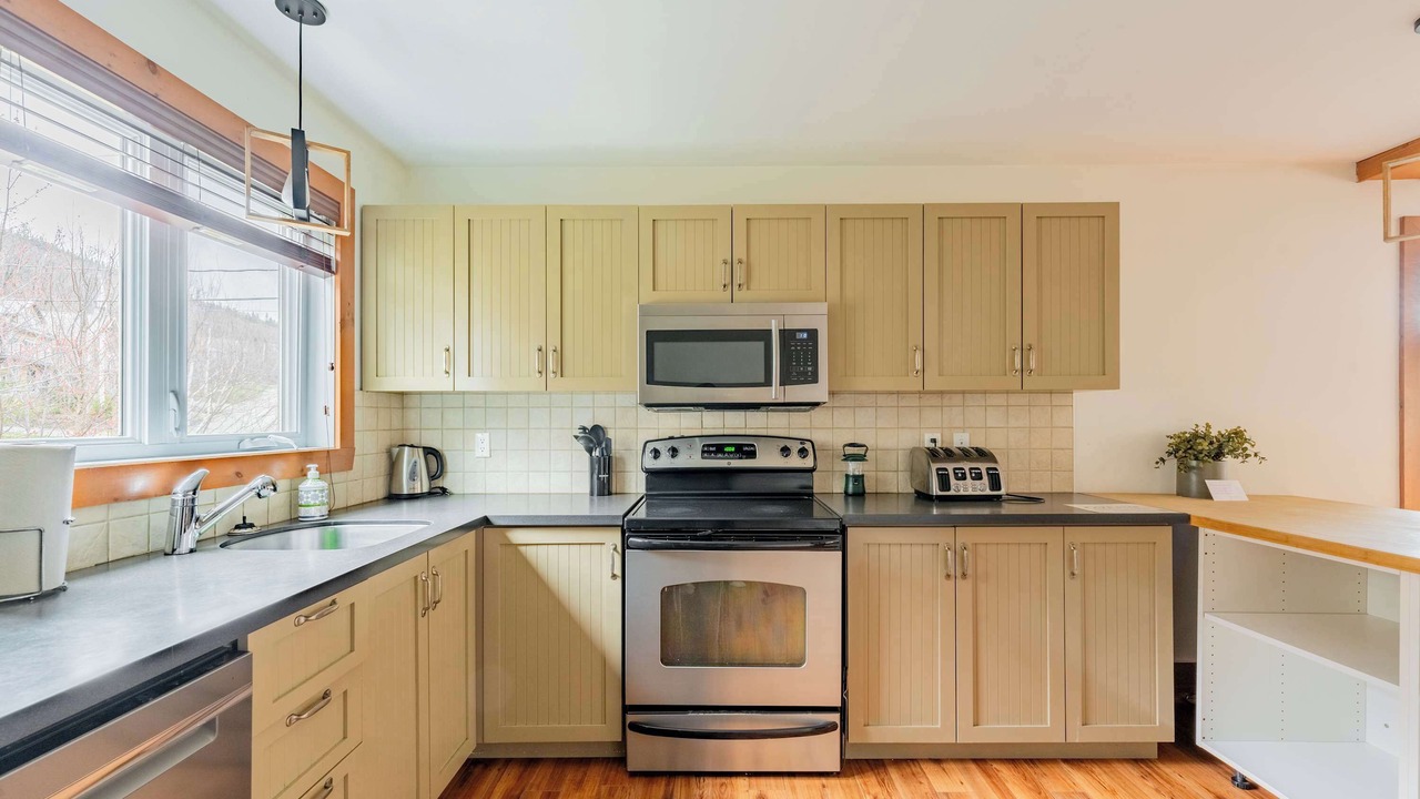 Photo of Kitchen in Notre-Dame-Auxiliatrice-de-Buckland