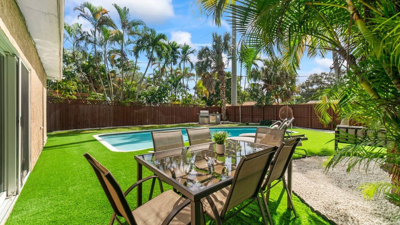 Photo of Outdoor in North Central Hollywood