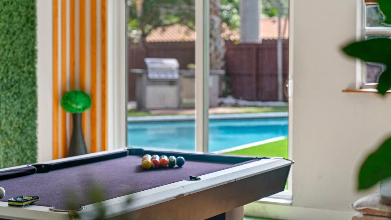 Photo of Bedroom in North Central Hollywood