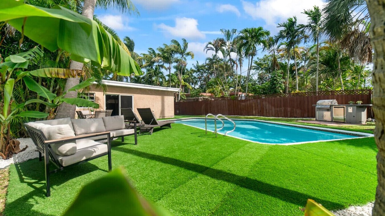 Photo of Outdoor in North Central Hollywood