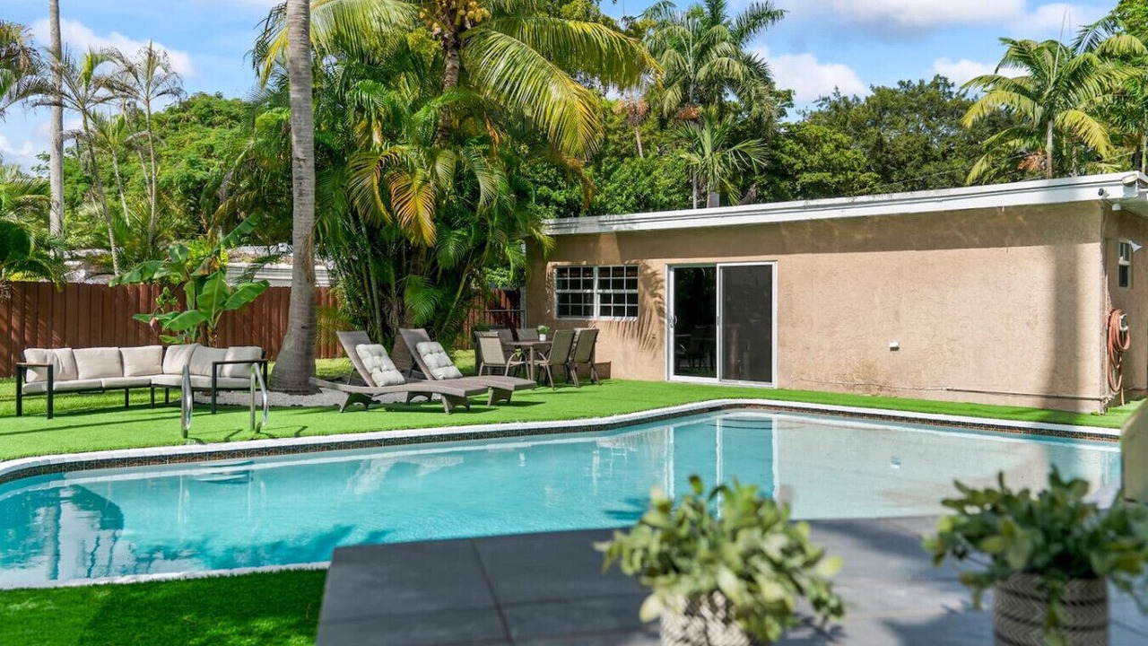 Photo of Outdoor in North Central Hollywood