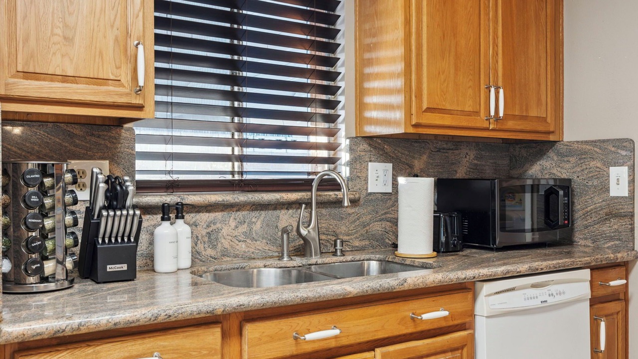 Photo of Kitchen in Anaheim Resort