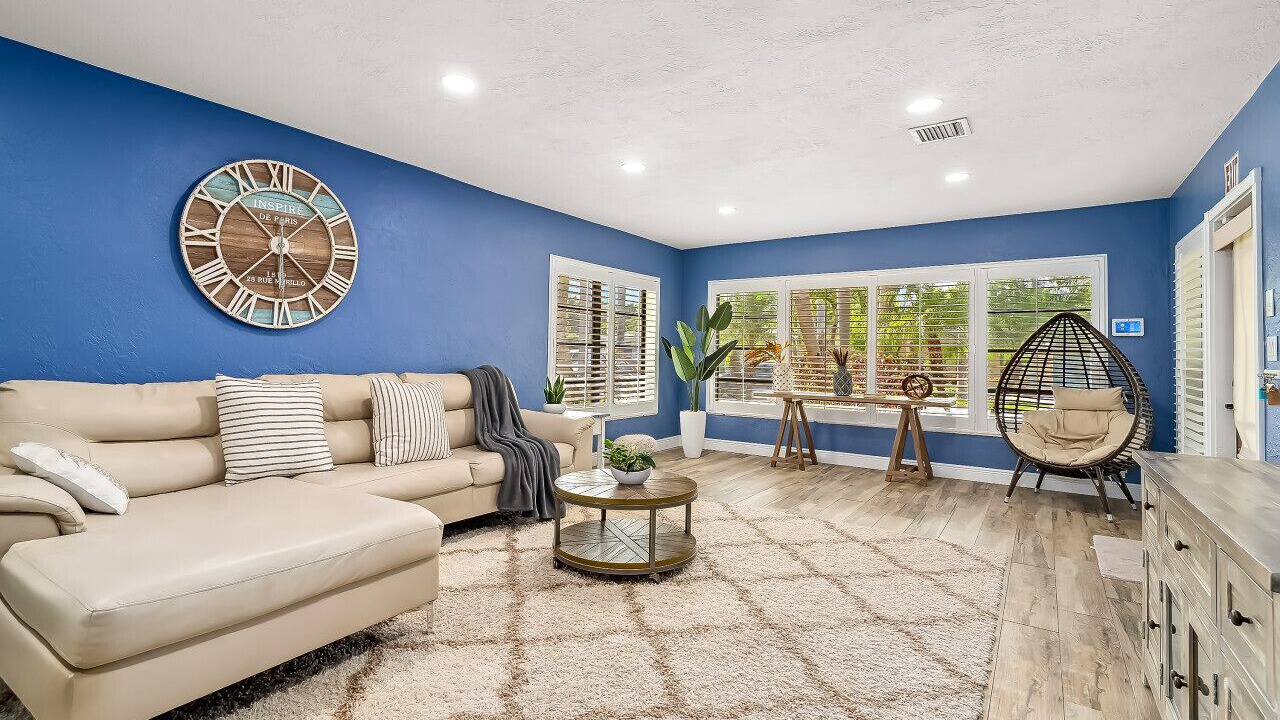 Photo of Livingroom in South Lake
