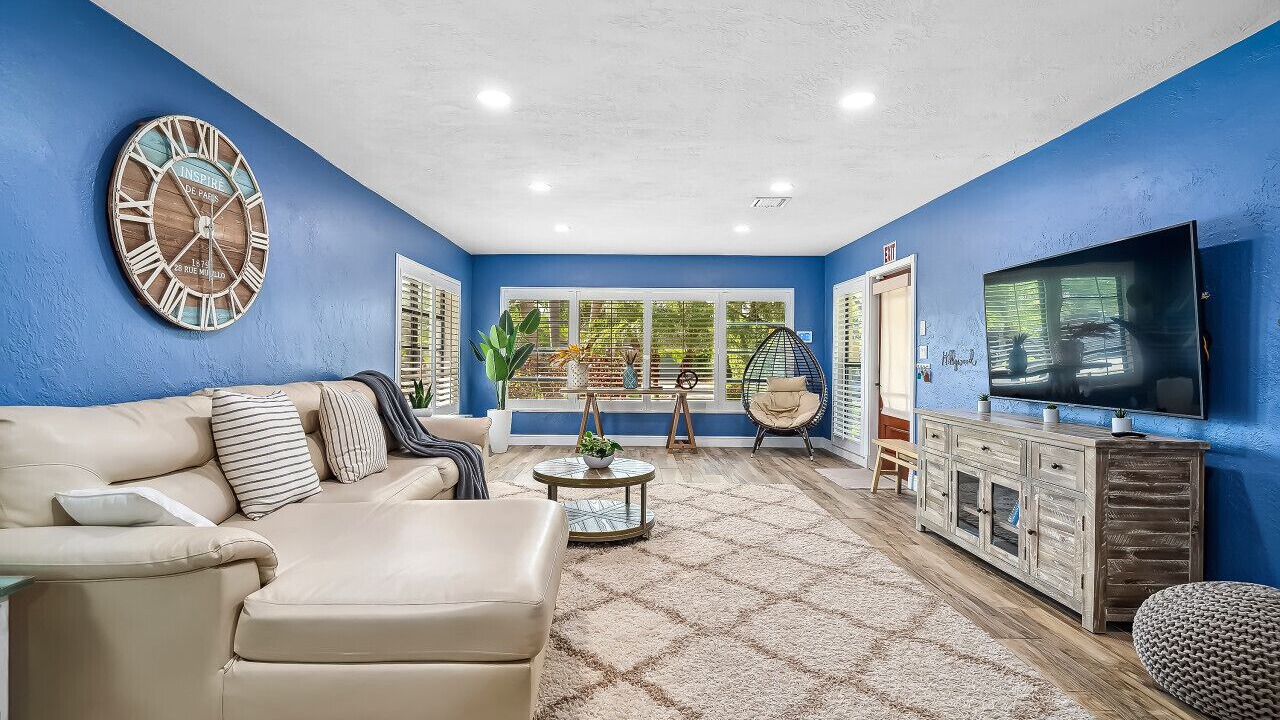 Photo of Livingroom in South Lake