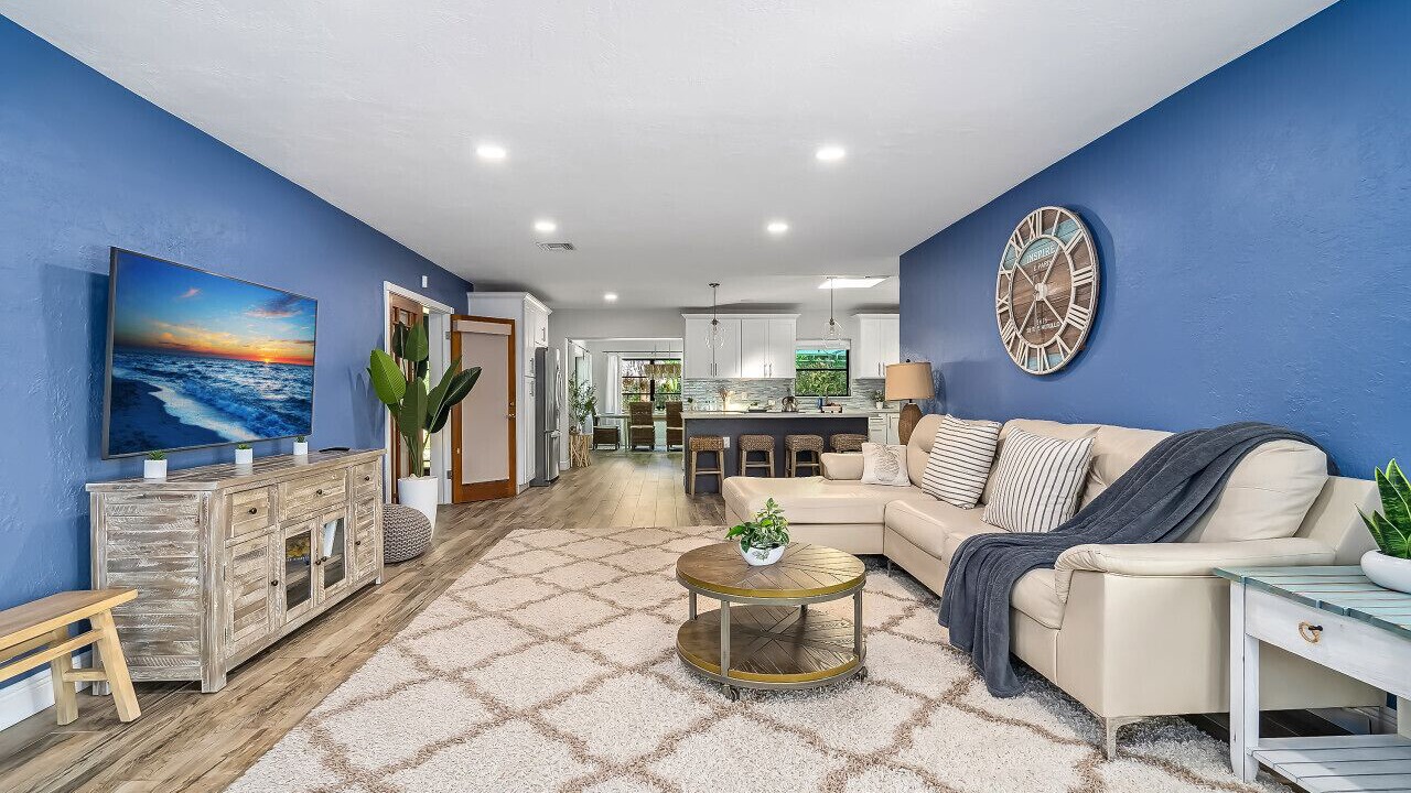 Photo of Livingroom in South Lake