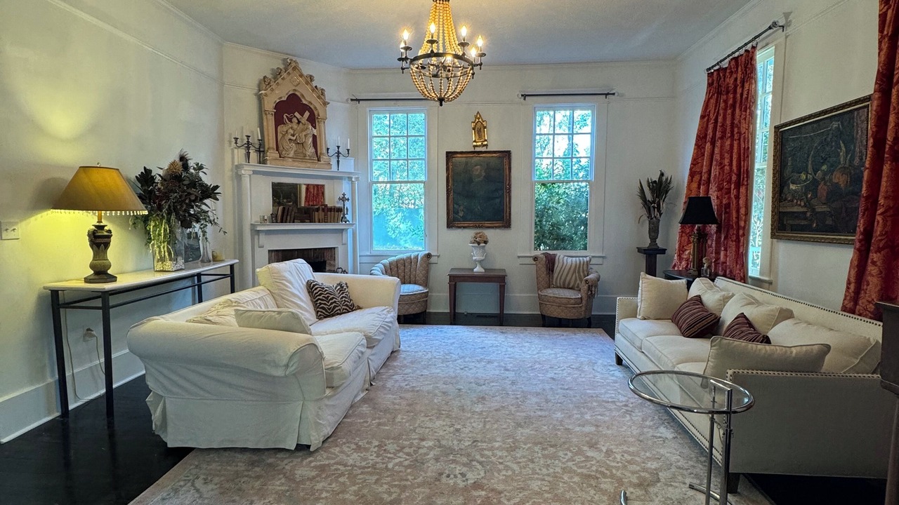 Photo of Livingroom in Montgomery