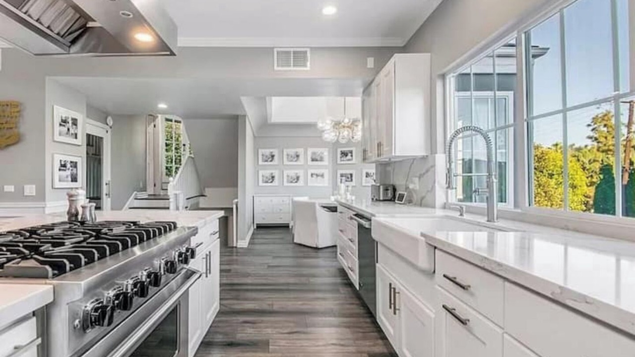 Photo of Kitchen in Woodland Hills
