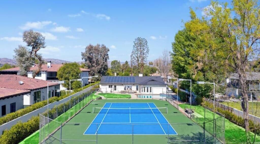 Photo of Others in Woodland Hills