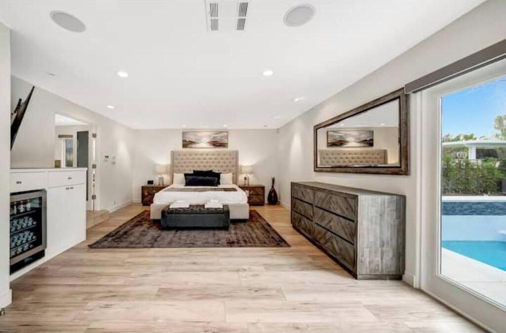 Photo of Bedroom in Woodland Hills