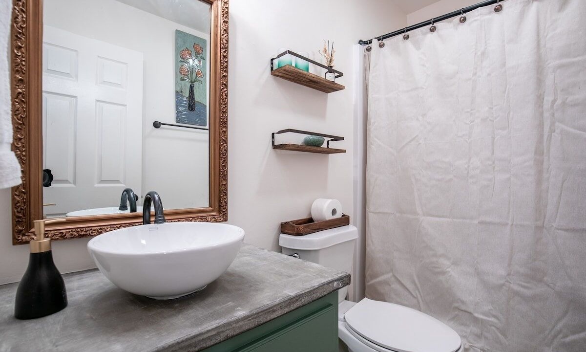 Photo of Bathroom in Oxford
