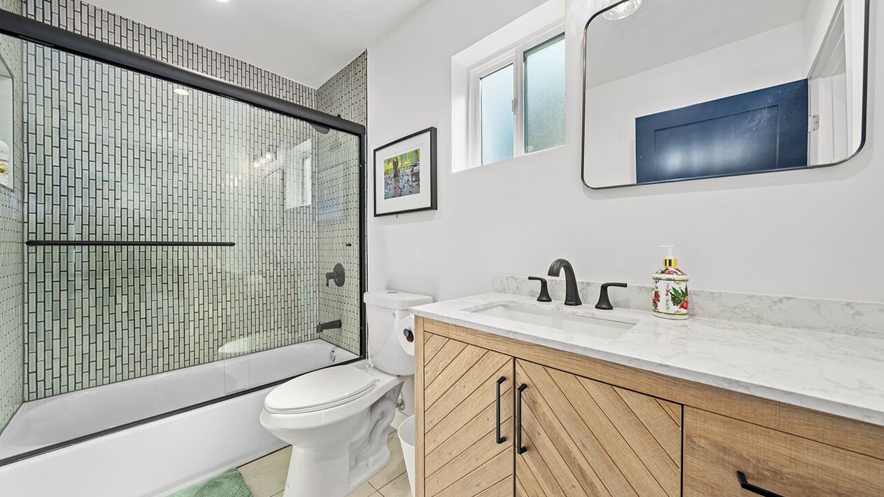 Photo of Bathroom in Hollywood